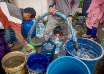 Krisis Air di Desa Dengkol, Pemkab Malang Distribusikan Air Bersih